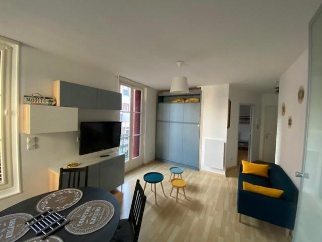 Appartement Avec Balcon Et Parking Prive Мер-ле-Бен Экстерьер фото